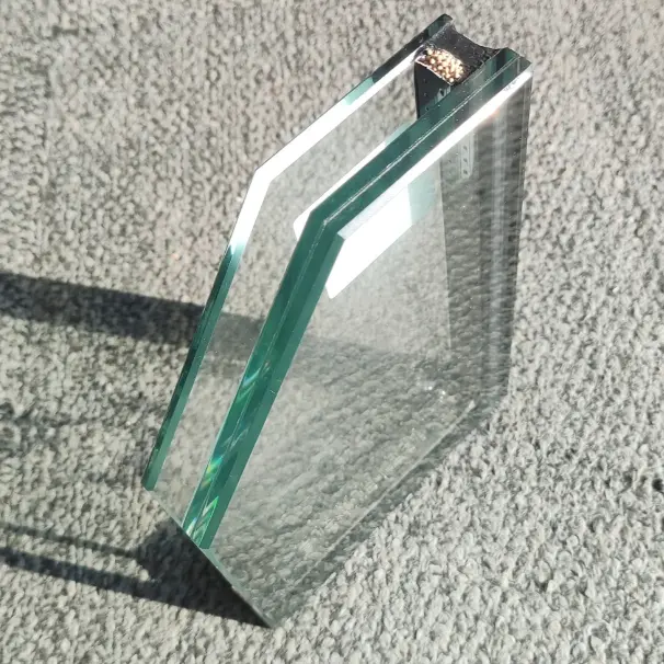 Ate eta leihoetarako beira isolatua